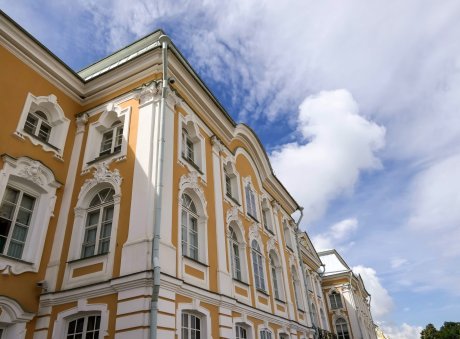 Санкт-Петербург — загородные программы